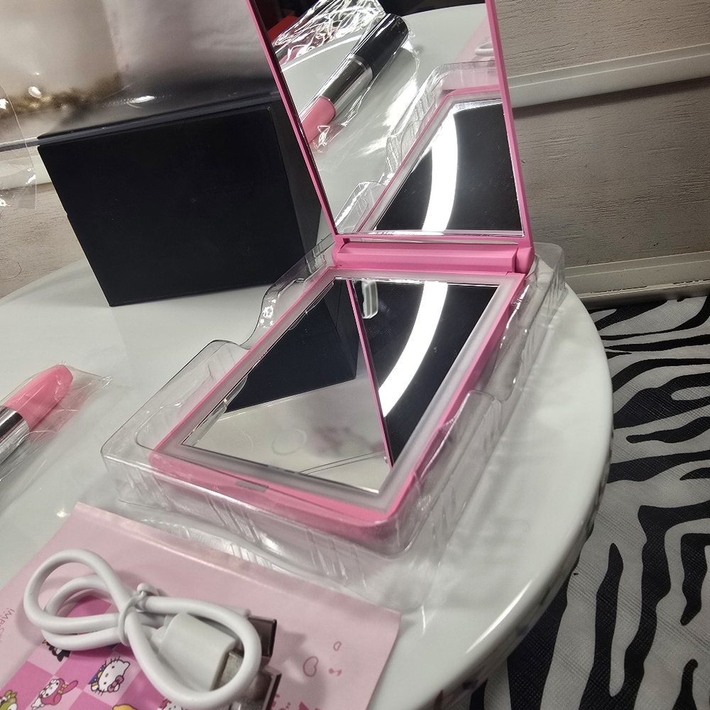 Hello Kitty bundle with clear tote with Accessory Set - Picture 11 of 16